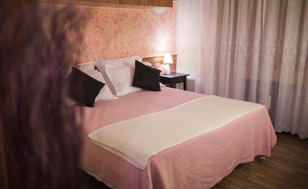 Quari Hotel Restaurant & Pizza Cologna Veneta الغرفة الصورة